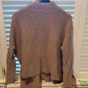 Free People Mauve Ribbed Zip-Back Sweater – Size XS